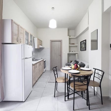 Cozy Cityscape Apartment In Atenas Exterior foto
