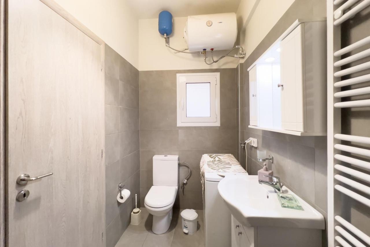 Cozy Cityscape Apartment In Atenas Exterior foto